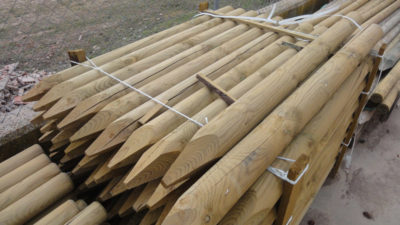 Venta de postes de madera